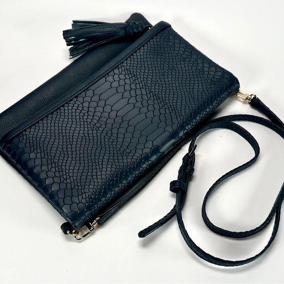 Gigi New York  Fold Over Clutch Crossbody Bag - Picture 3 of 14